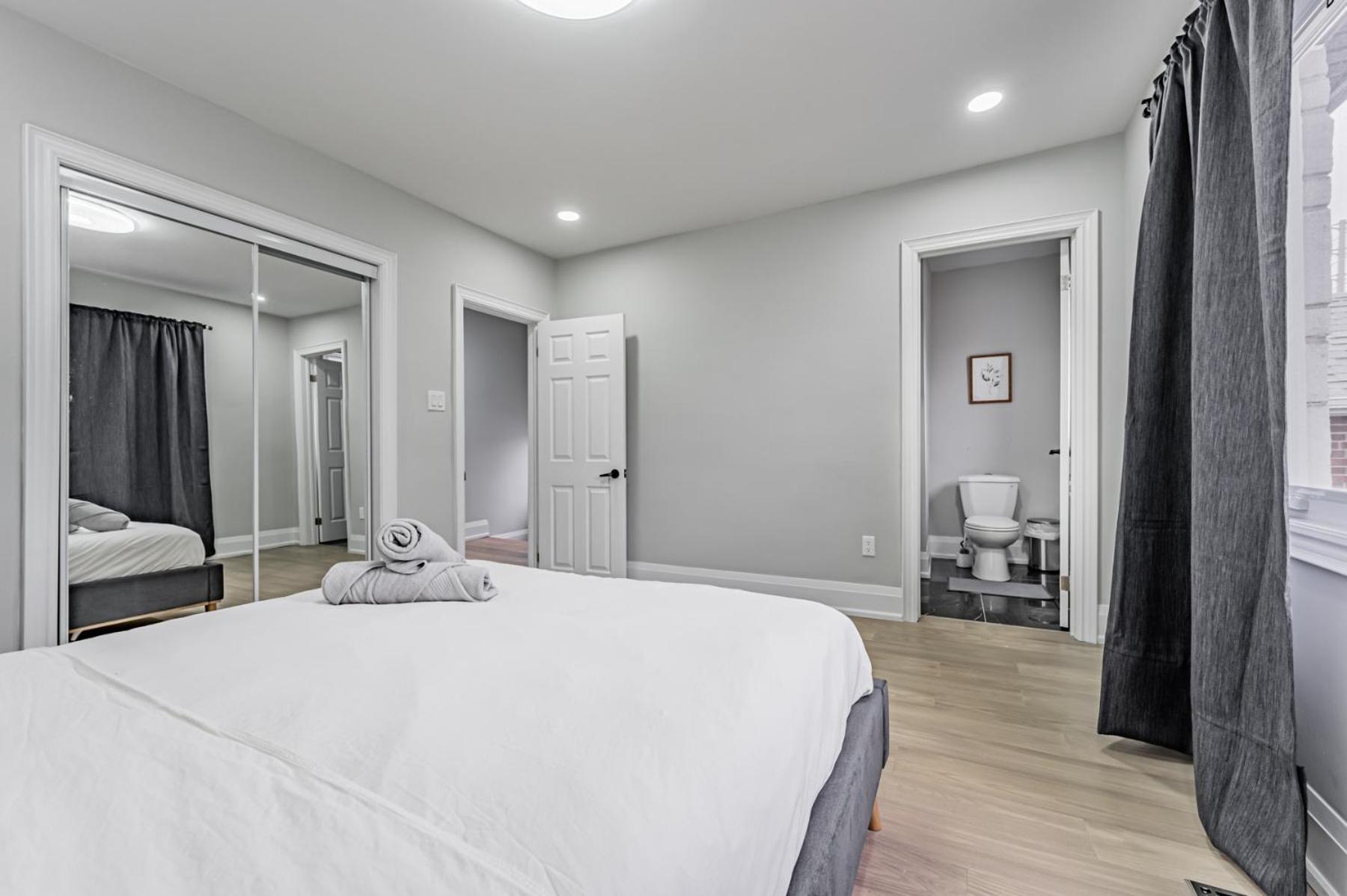 Victoria Park Suite Toronto Exterior foto